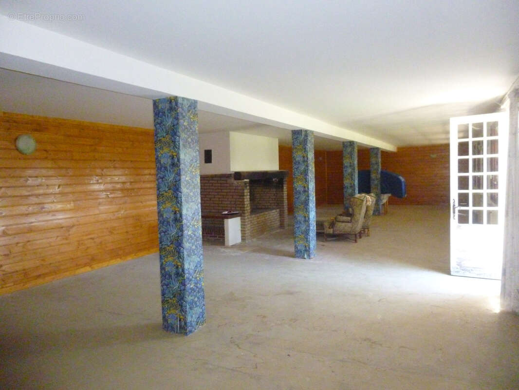 Maison à NOTRE-DAME-DE-LA-ROUVIERE