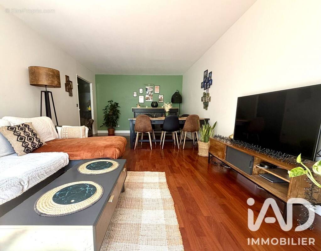 Photo 1 - Appartement à LA CELLE-SAINT-CLOUD