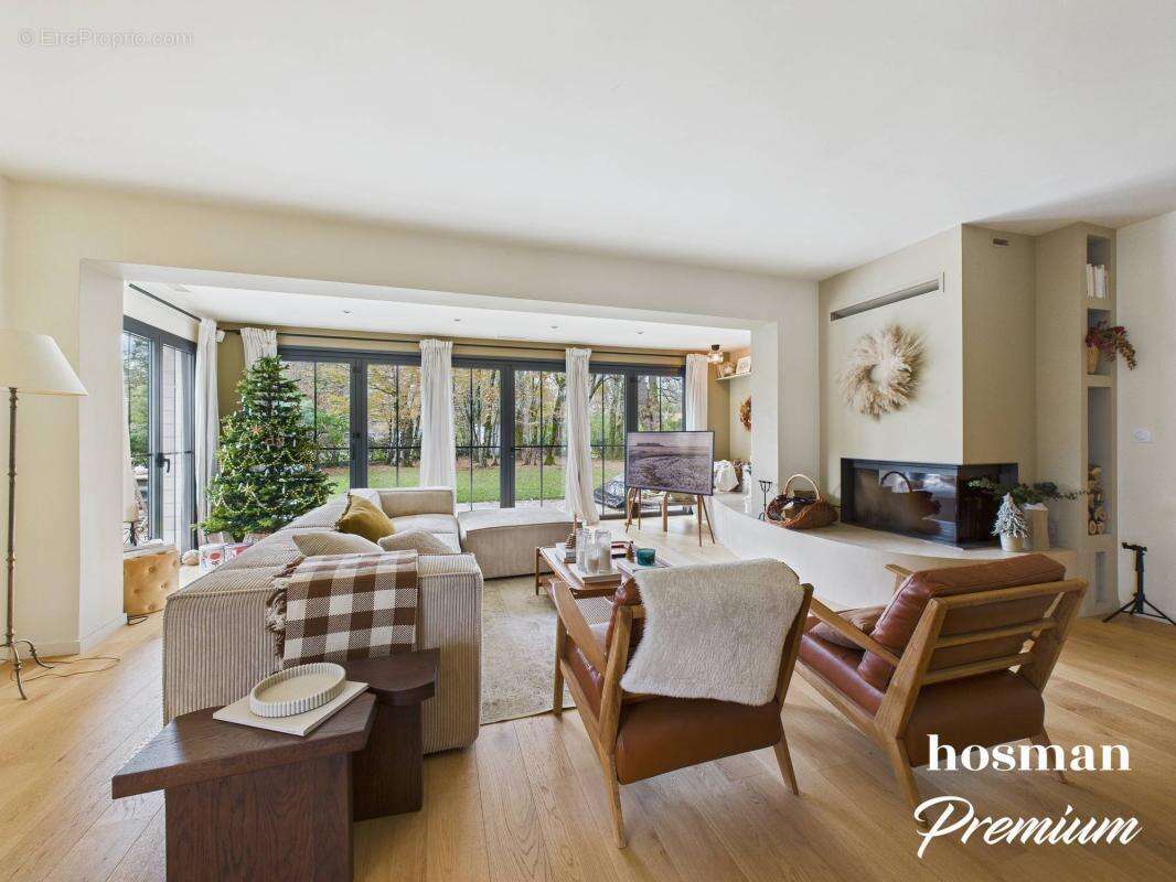 Maison à SAINT-SULPICE-ET-CAMEYRAC