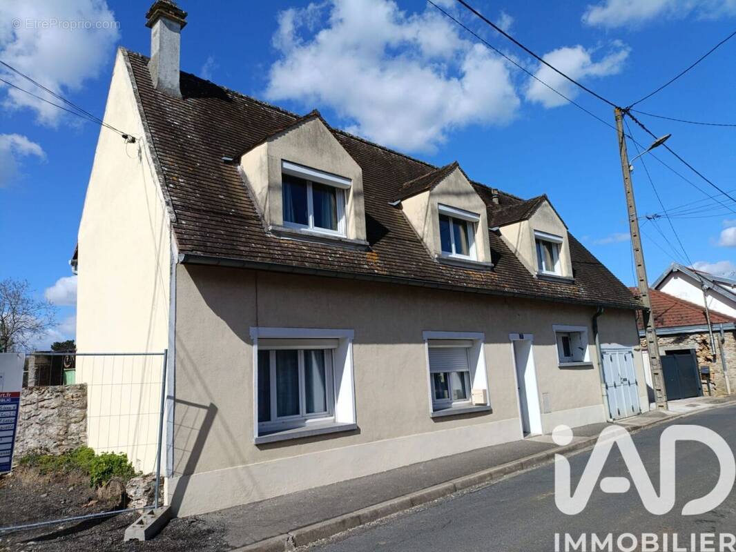 Photo 1 - Maison à EVRY-GREGY-SUR-YERRE