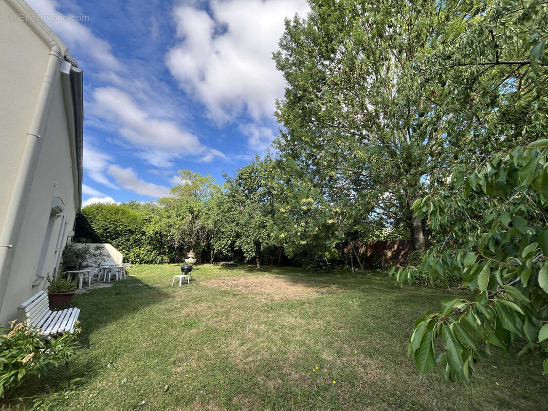 Maison à LA CHAPELLE-LA-REINE