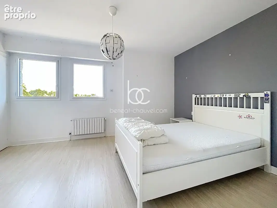 PLOEREN - Maison Familiale 215 m² - 6 Chambres - Terrain 1096 m² - photo 10