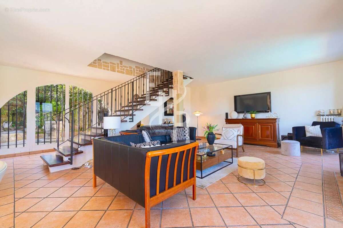 Maison à CAGNES-SUR-MER