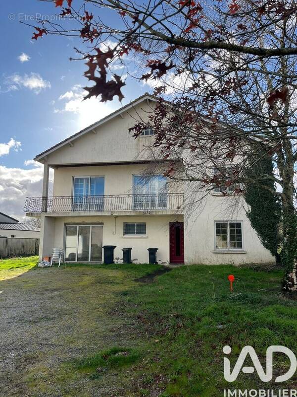 Photo 1 - Maison à BOURNEZEAU