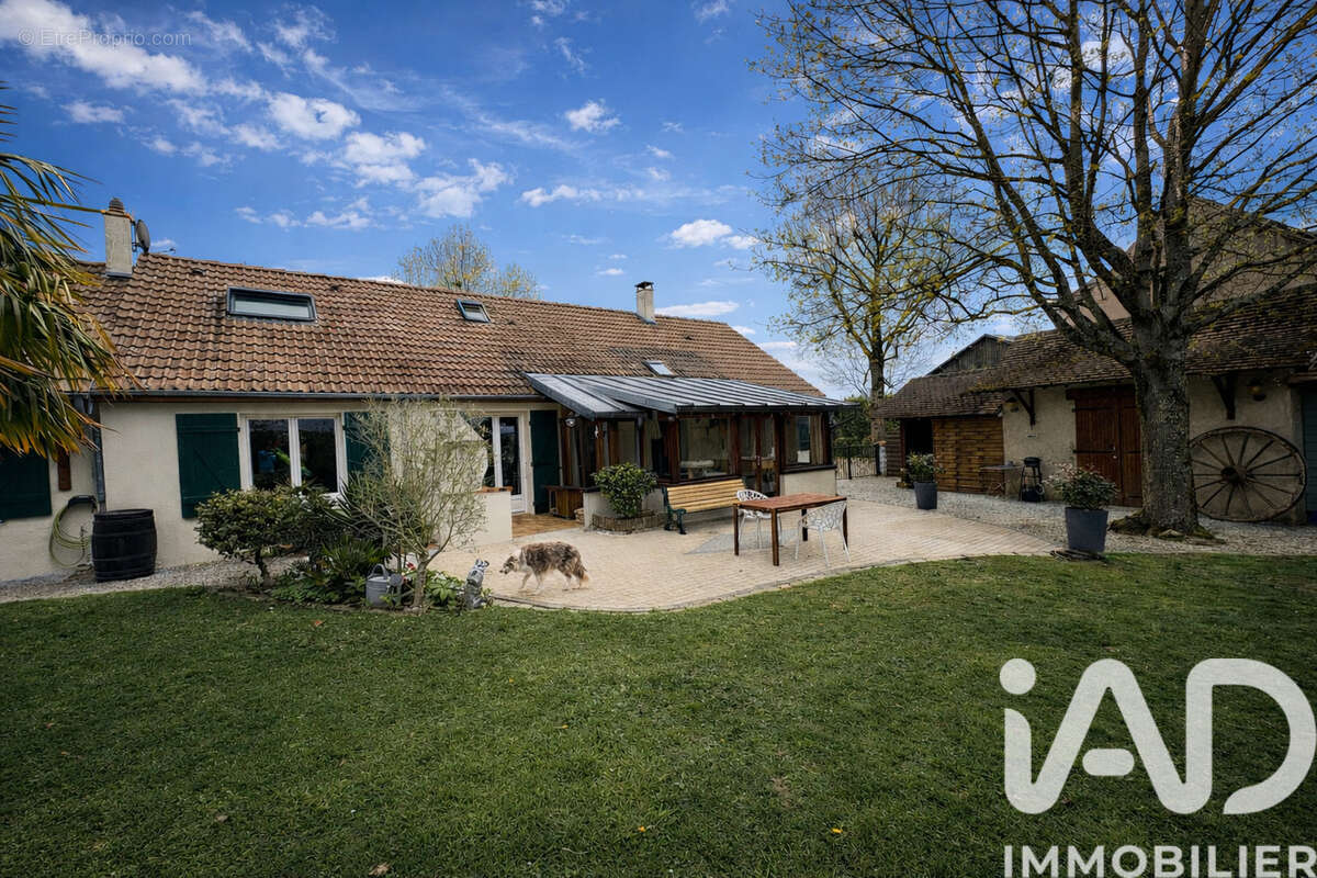 Photo 2 - Maison à ORGERUS