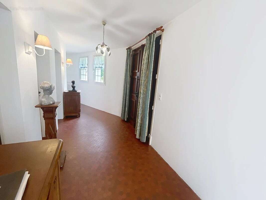 Maison à CHAMOUILLE
