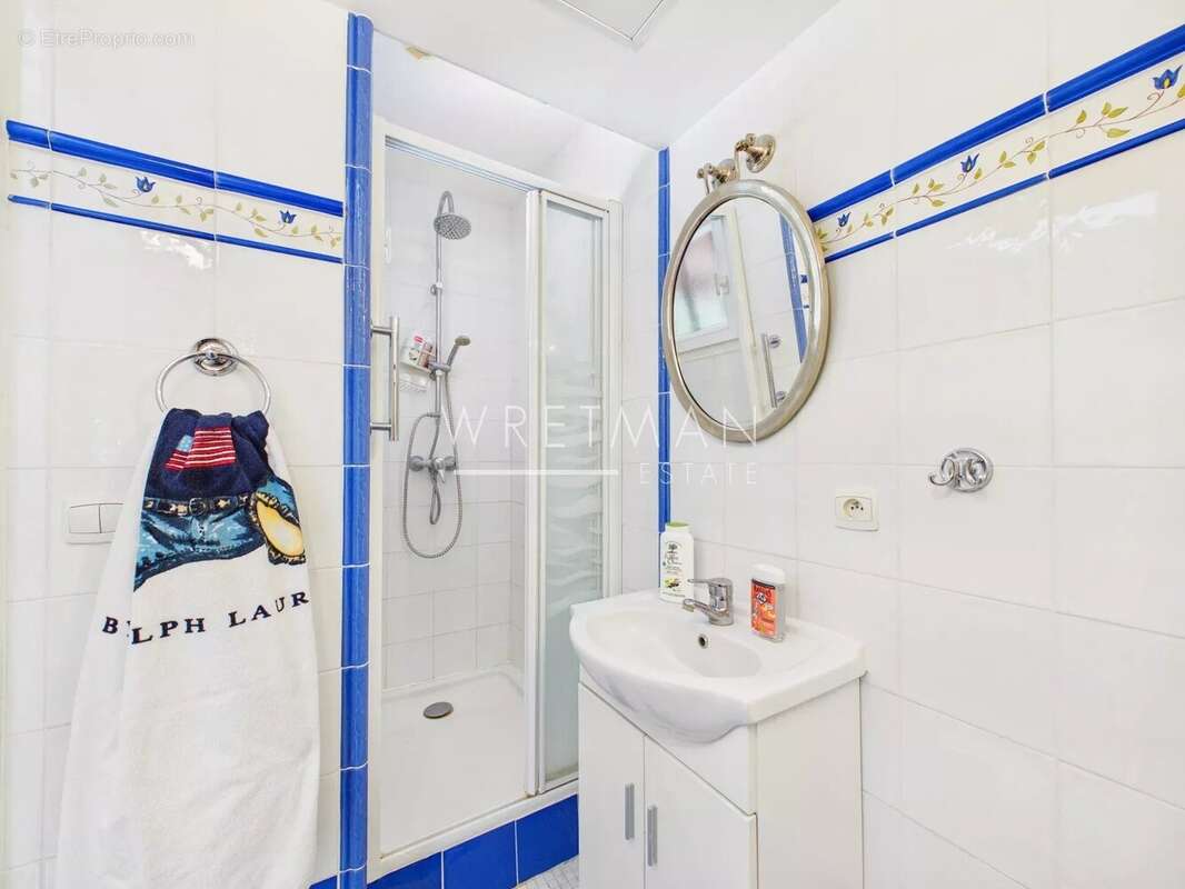 Villa bien entretenue avec piscine et vue dégagée - Le Luc - photo 16