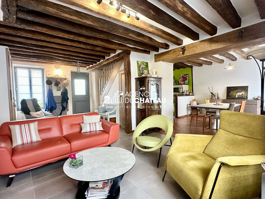 Maison 93 m² à Nandy  - photo 4
