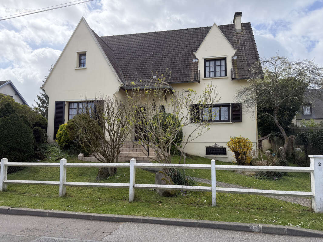 Maison à MAREIL-MARLY