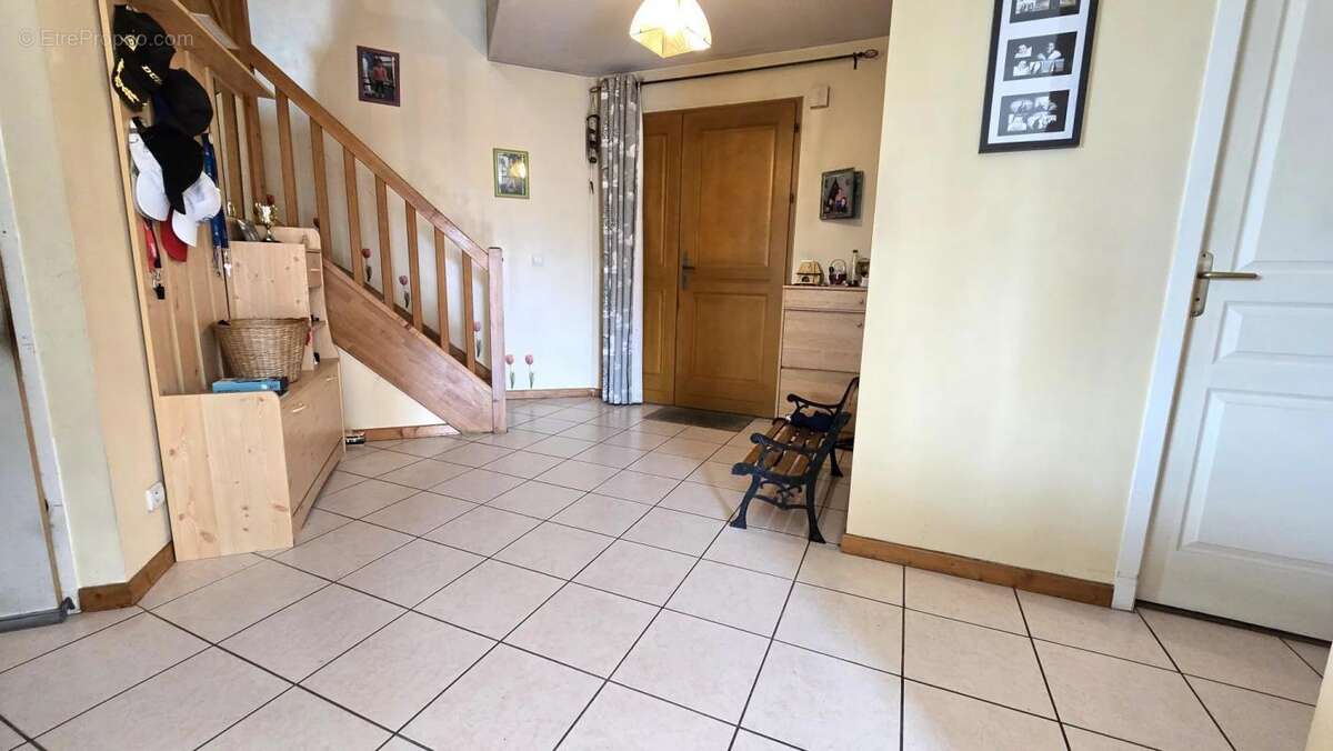 Maison à CONTAMINE-SUR-ARVE