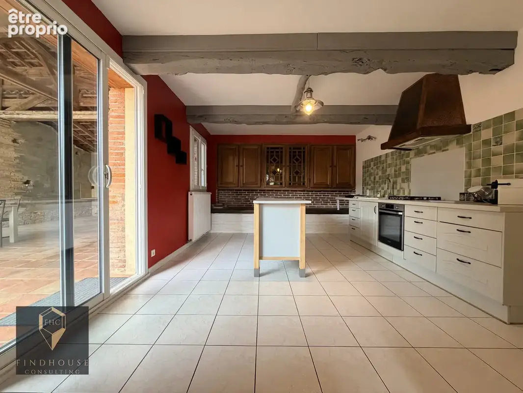 Ferme t6 - 1,5 hectare - 211 m2 - dépendances - étang - puits - piscine - photo 5