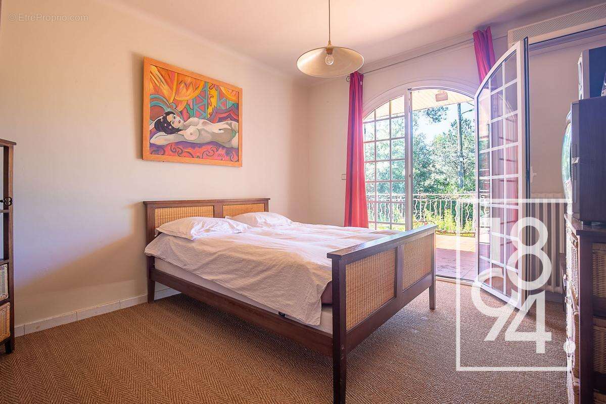 Maison à ROQUEFORT-LA-BEDOULE