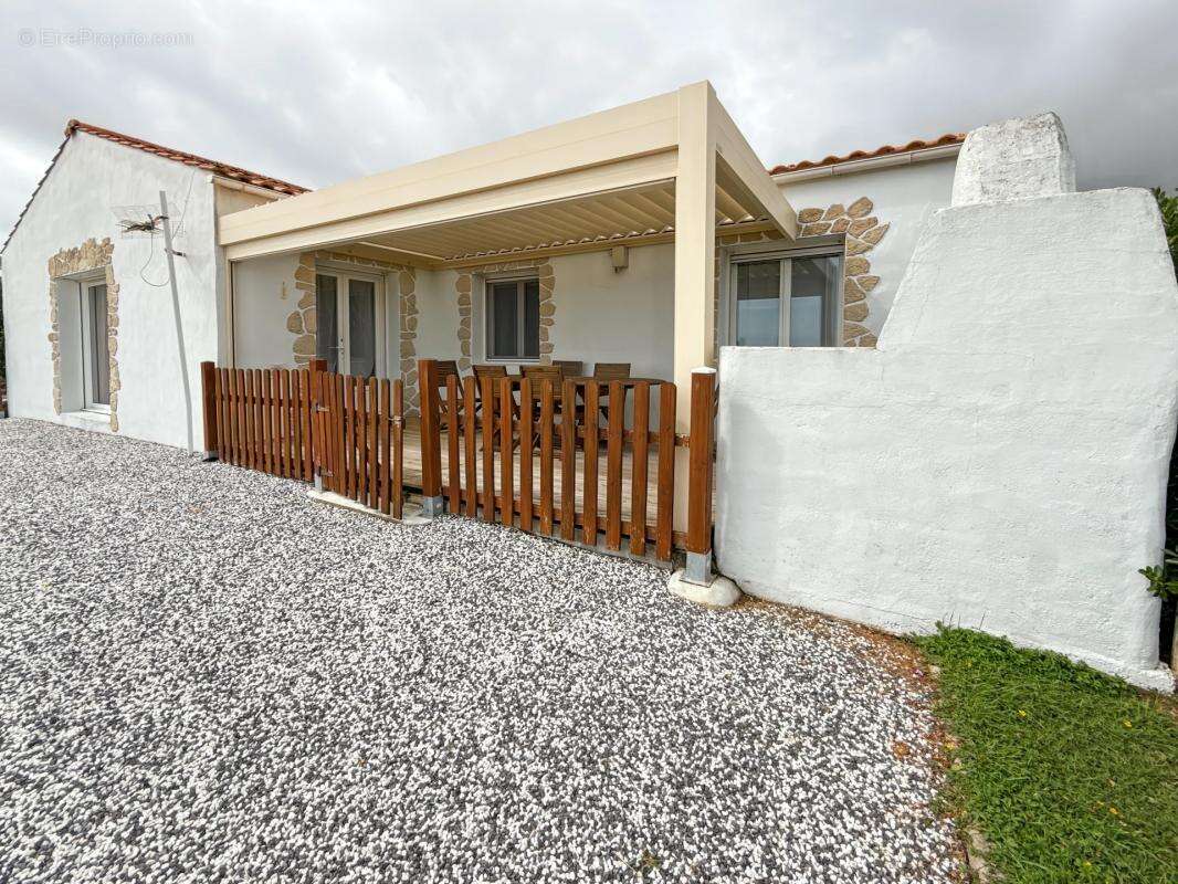 Maison à TALMONT-SAINT-HILAIRE