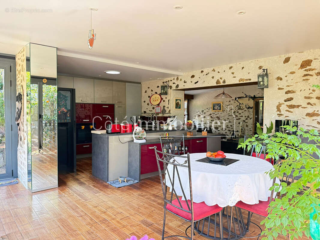 Maison à SAINT-PHILBERT-DE-GRAND-LIEU