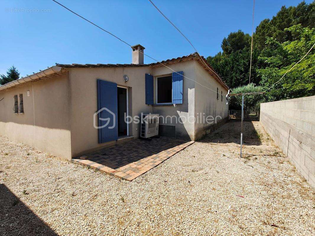 Maison à ORGON
