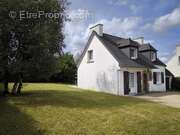 Maison à LAMPAUL-GUIMILIAU