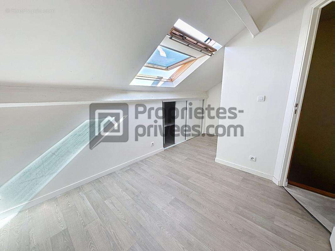 Appartement à ROISSY-EN-BRIE