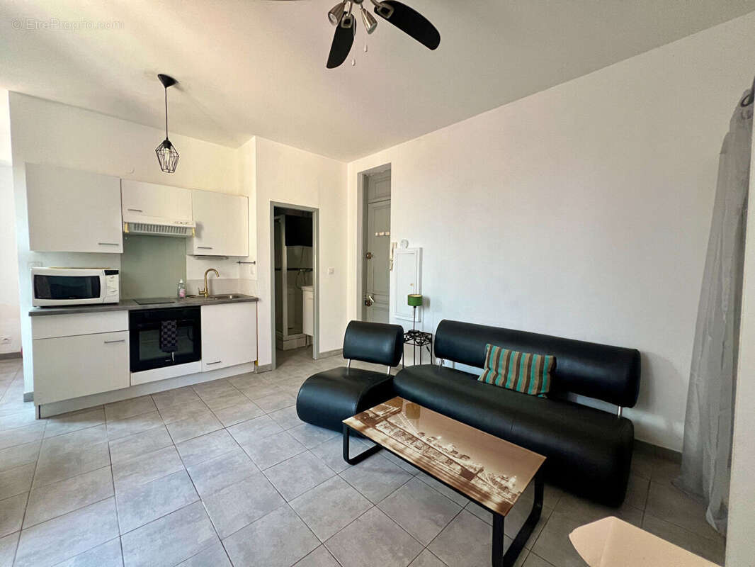 Appartement - Beziers - 1 pièce - 25.95 m2 - photo 2