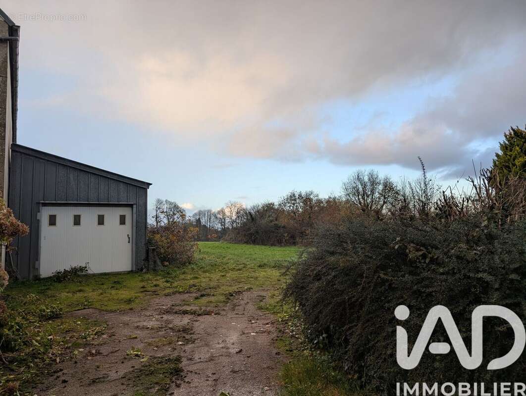 Photo 2 - Maison à PLOUGONVEN
