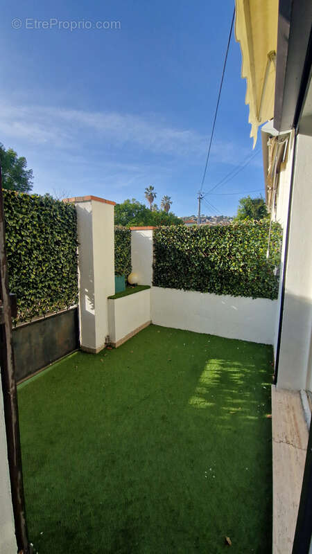 Appartement à VALLAURIS