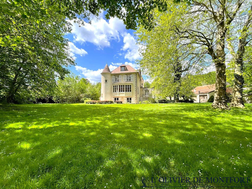Maison à SAINT-LEGER-EN-YVELINES
