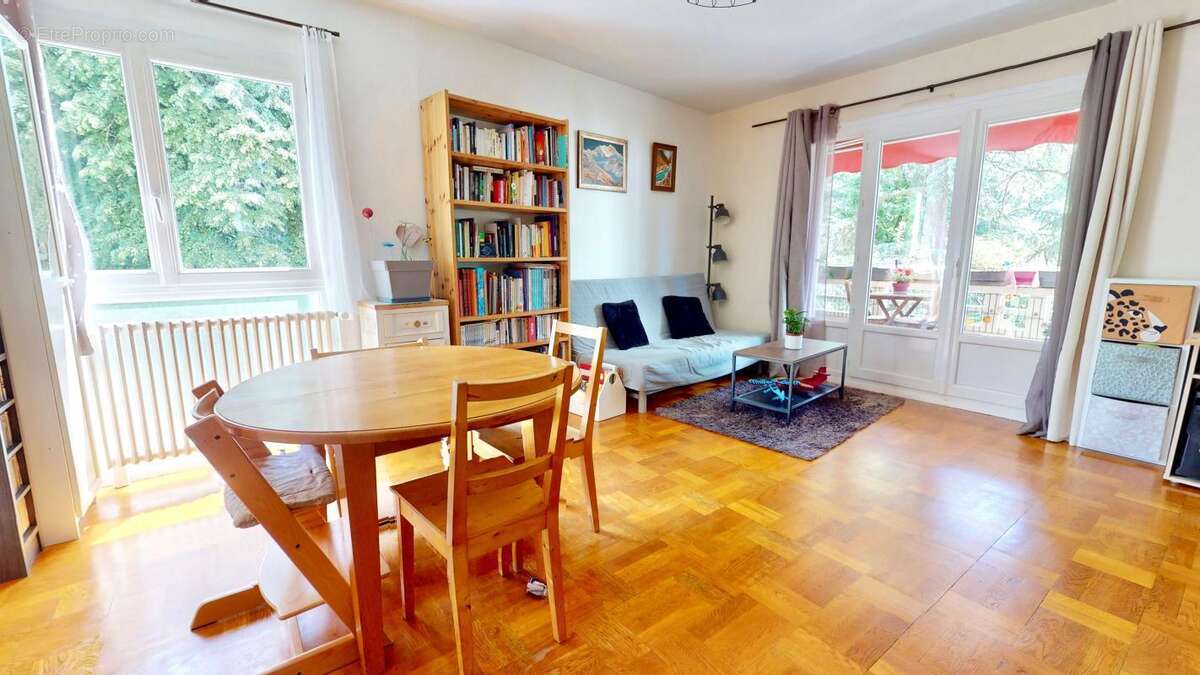 Appartement à LYON-5E