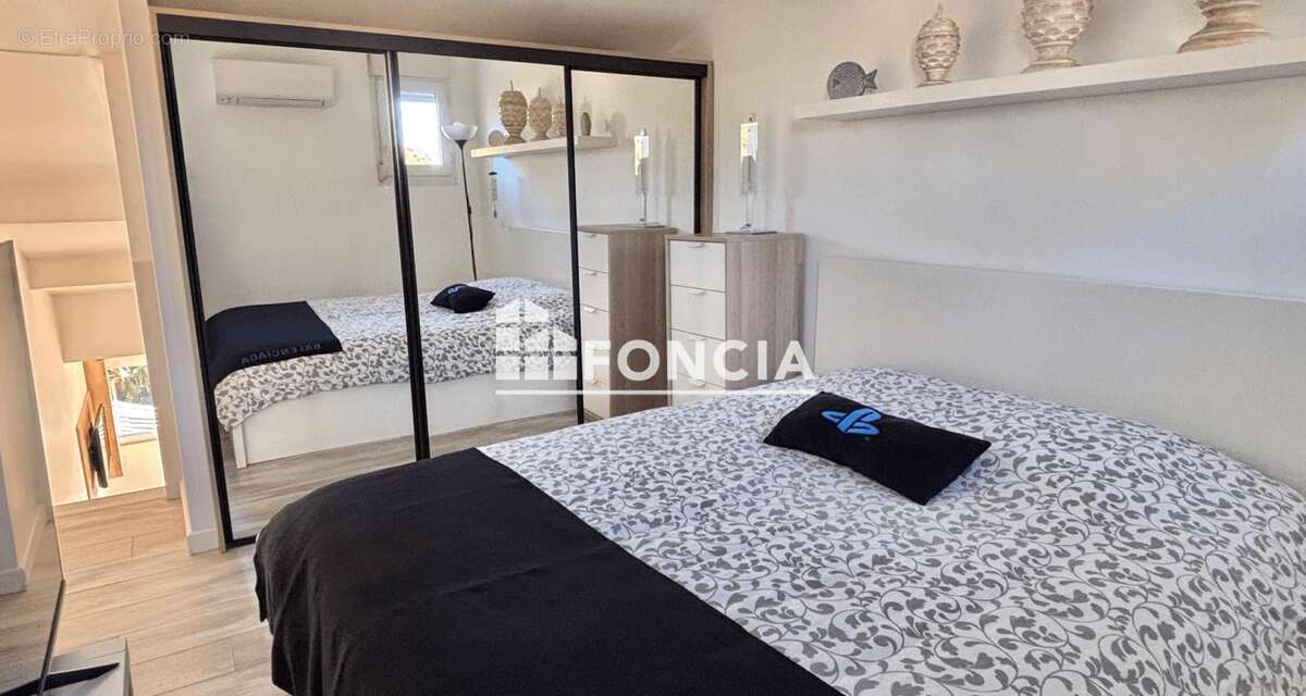 Appartement à LA LONDE-LES-MAURES