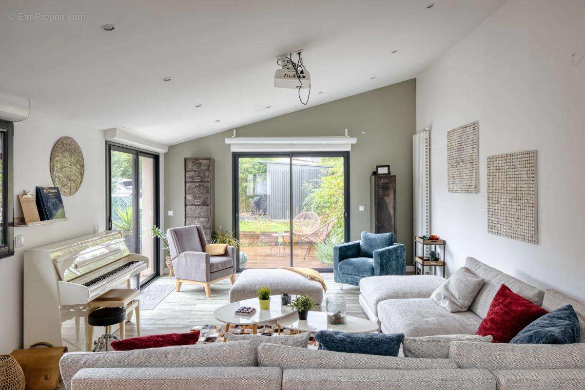 Maison à LE PETIT-QUEVILLY