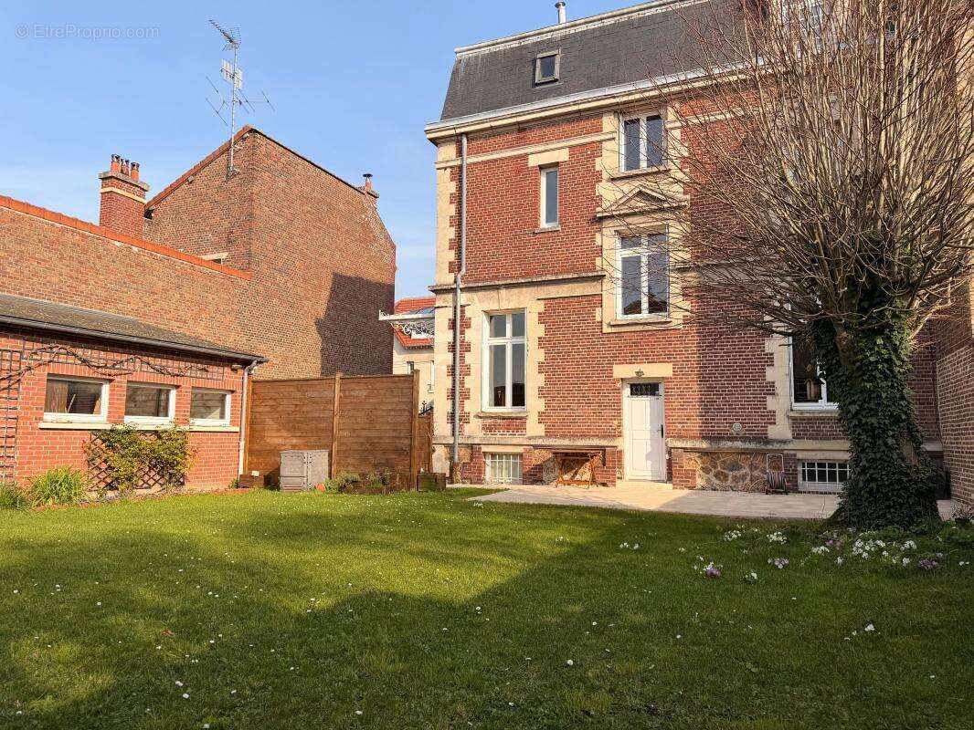 Maison à COMPIEGNE