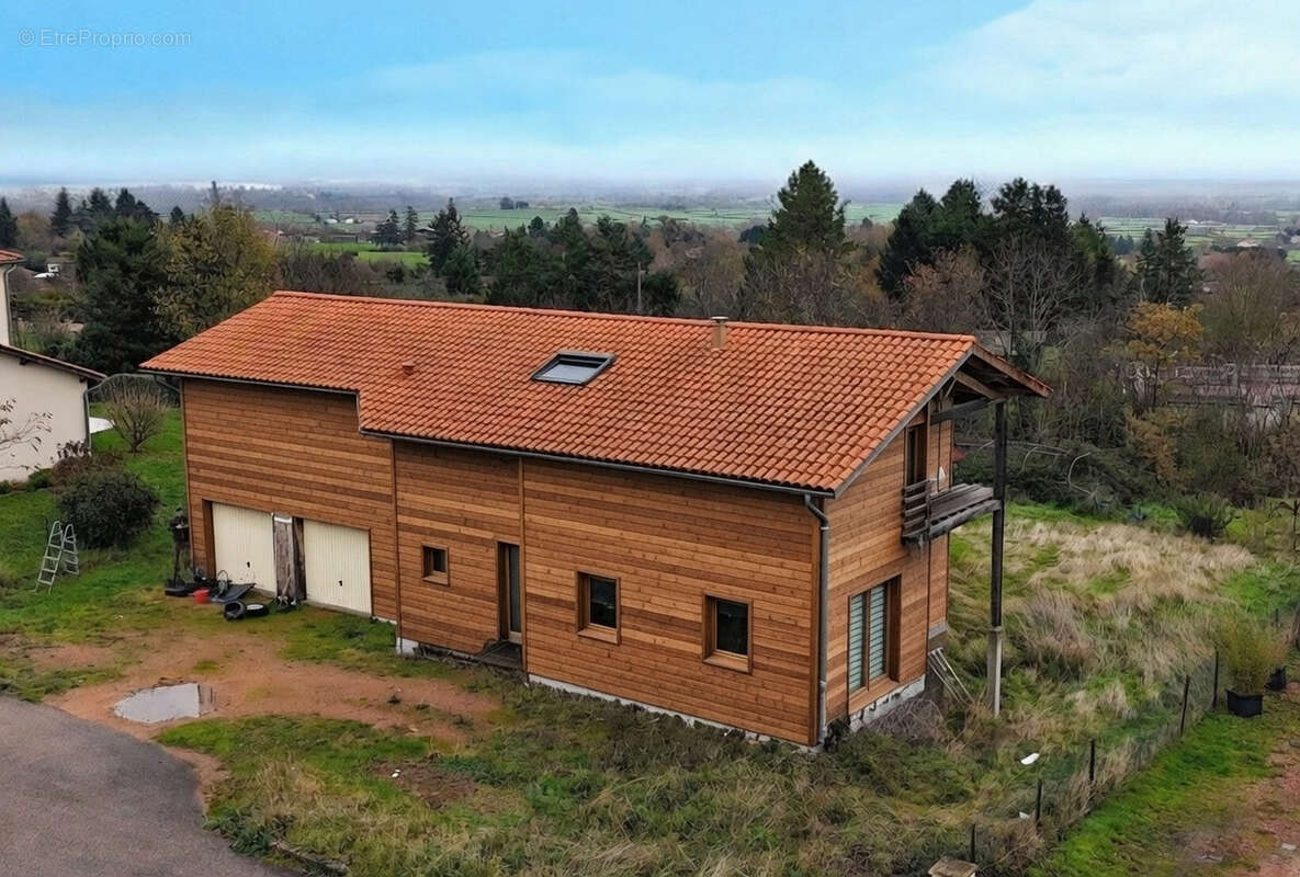 Maison à SAINT-HAON-LE-CHATEL