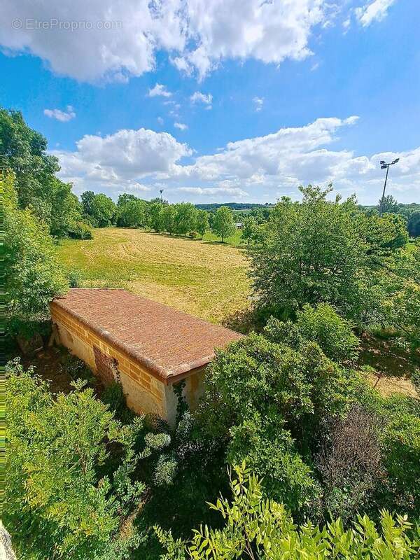 Très belle bâtisse en pièrre de 200 m² en partie rénovée sur 2 900 m² - photo 12