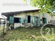 Maison à LES EGLISOTTES-ET-CHALAURES