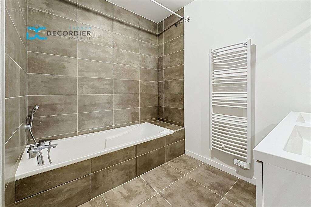 Superbe T5 Duplex récent avec terrasse, double garage et excellent DPE A/A !  - photo 18