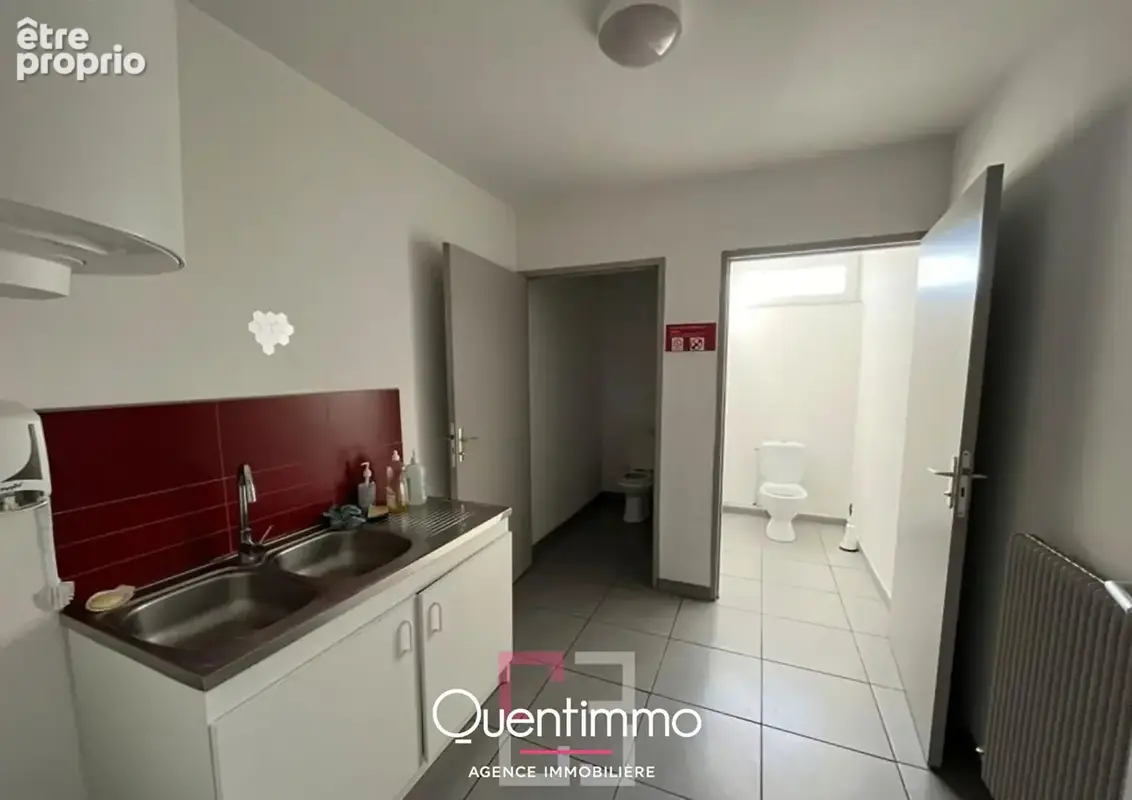 À vendre ensemble de bureaux ? 690 m² - 345m² chacun - photo 7