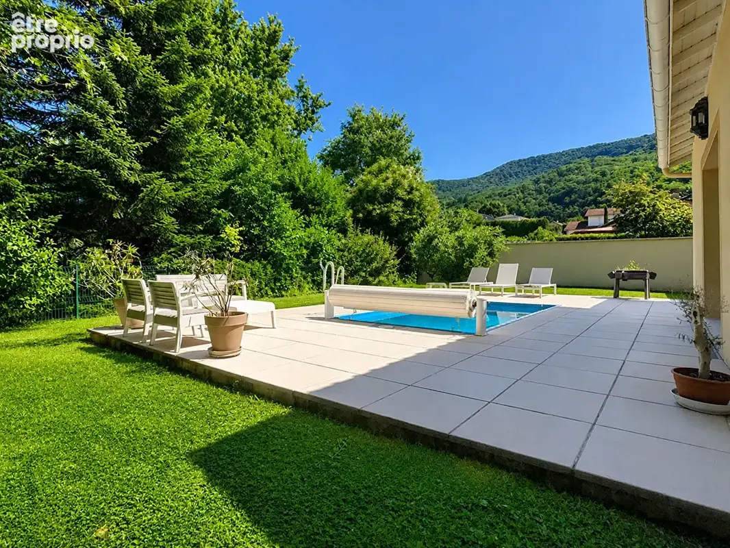 Maison - T6 - 138 m² - photo 5