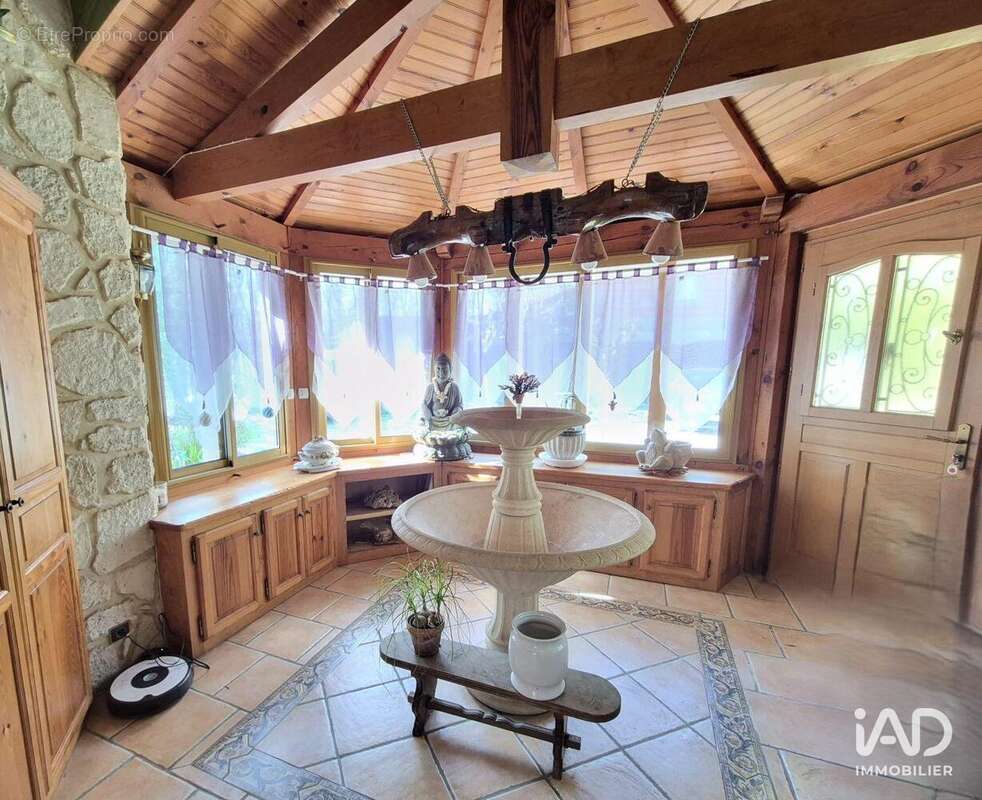 Maison 300 m² à Lamothe  - photo 6