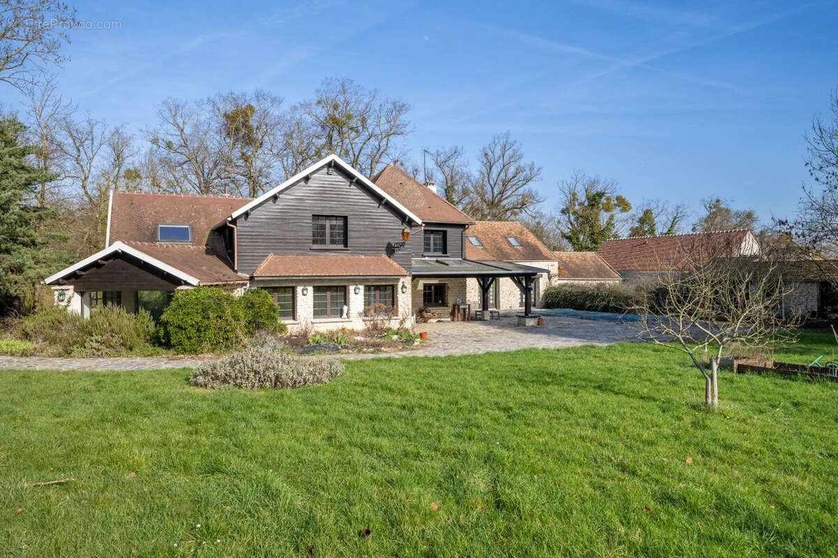Maison à GOUSSONVILLE