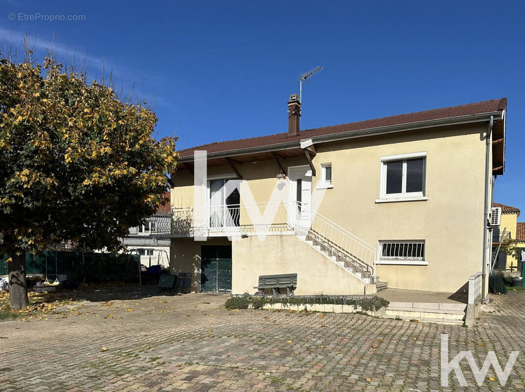 Maison à BONSON