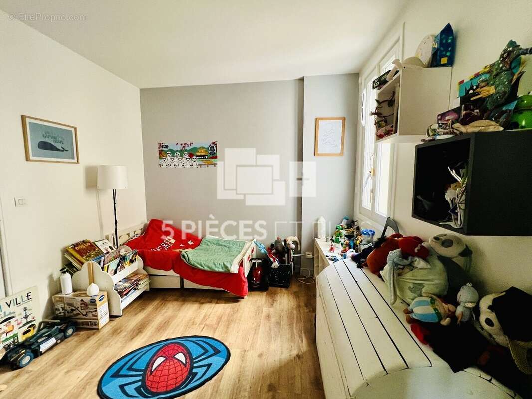 Appartement à BOIS-COLOMBES