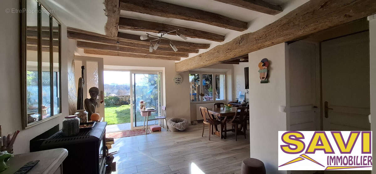 Maison à LA SELLE-SUR-LE-BIED
