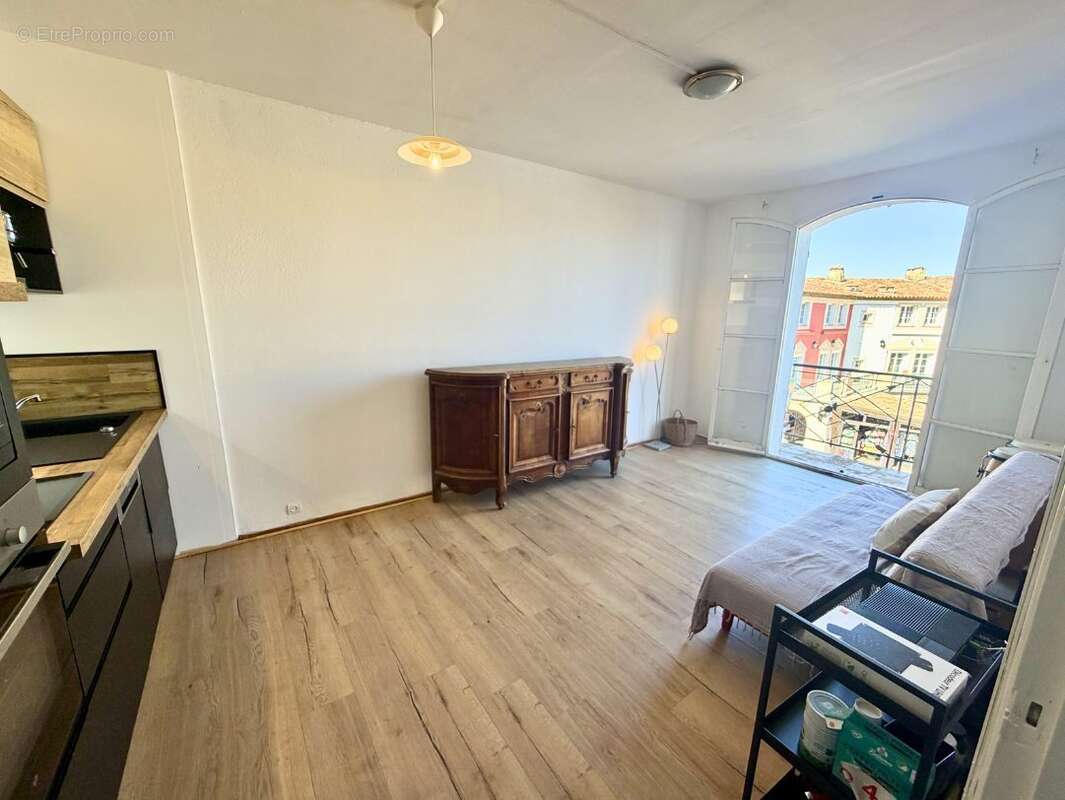 Appartement à GRIMAUD