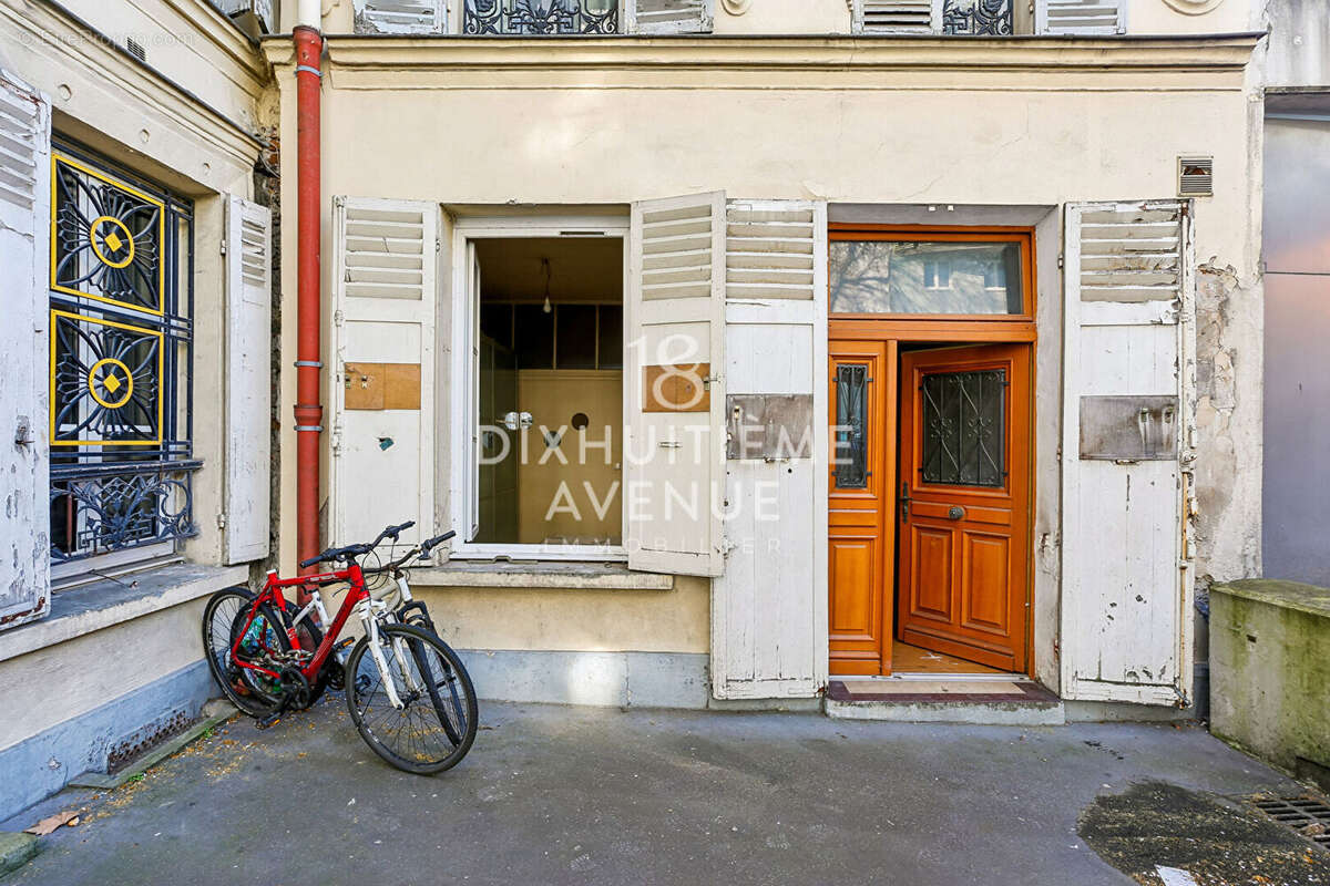 Appartement à PARIS-18E