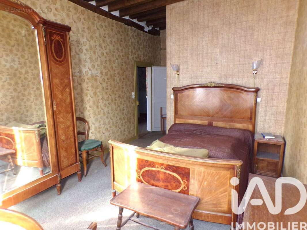 Photo 8 - Maison à VILLENEUVE-SUR-YONNE