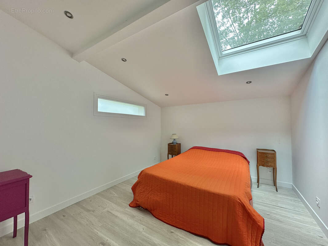 Maison à SAINT-MAUR-DES-FOSSES