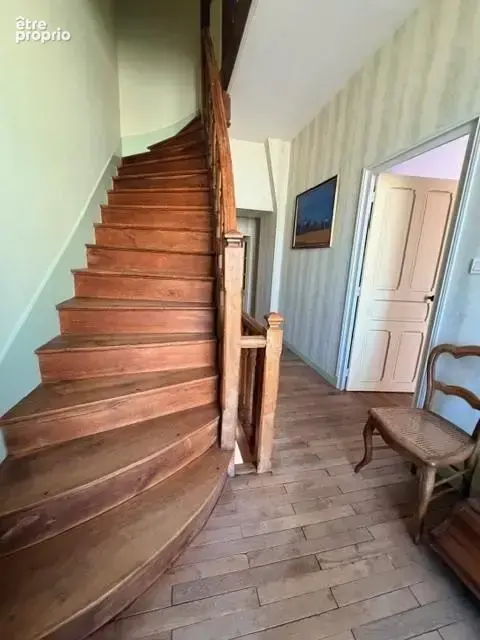 Maison 7 pièces 195 m² à vendre à Loudun (86200) - photo 9