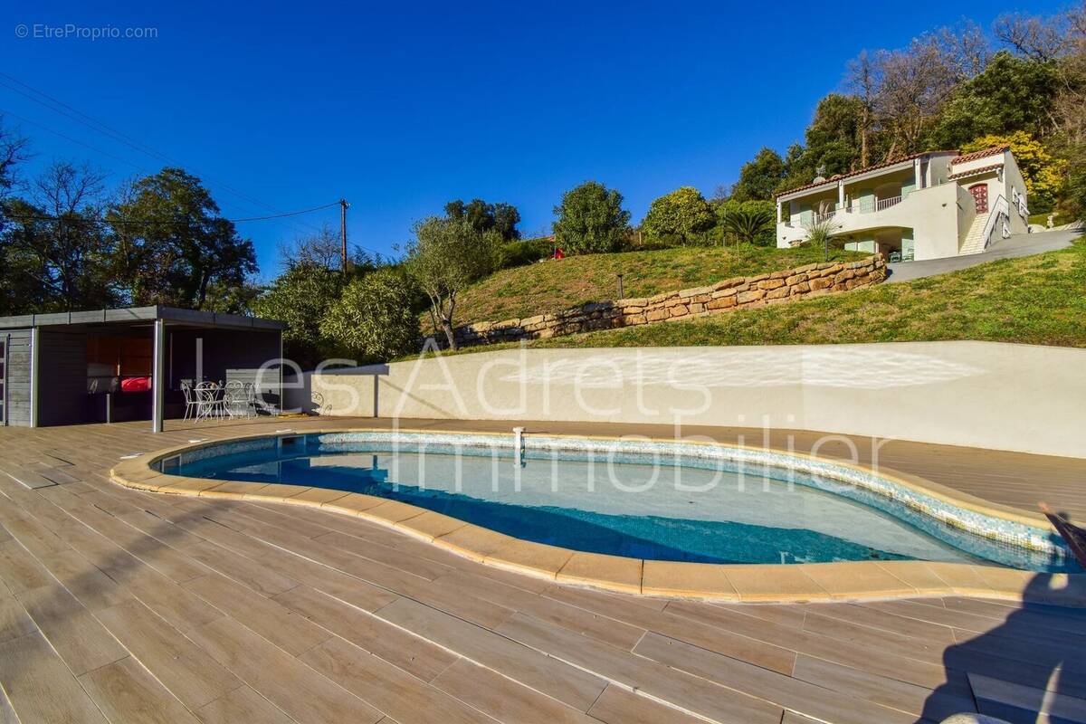 Maison à LES ADRETS-DE-L'ESTEREL