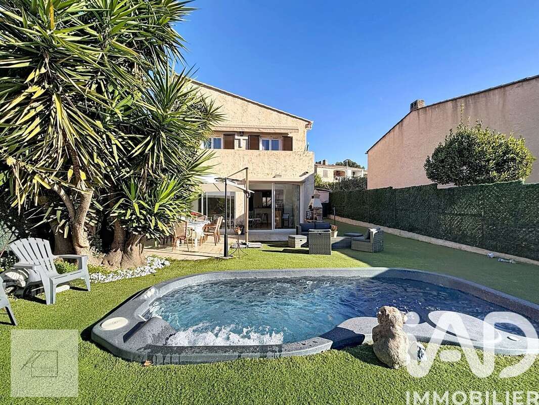 Photo 4 - Maison à LE CANNET