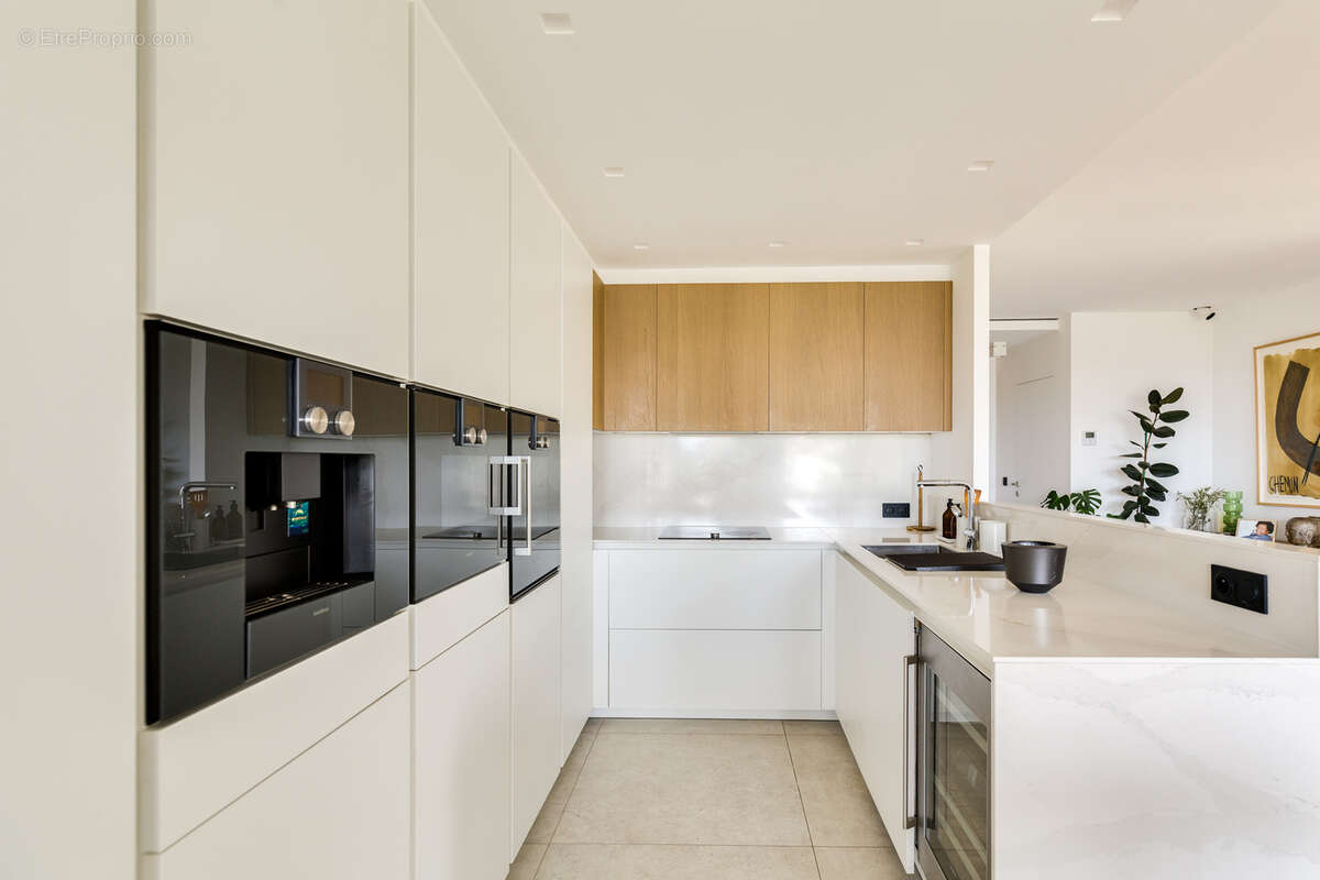 Appartement à MARSEILLE-7E