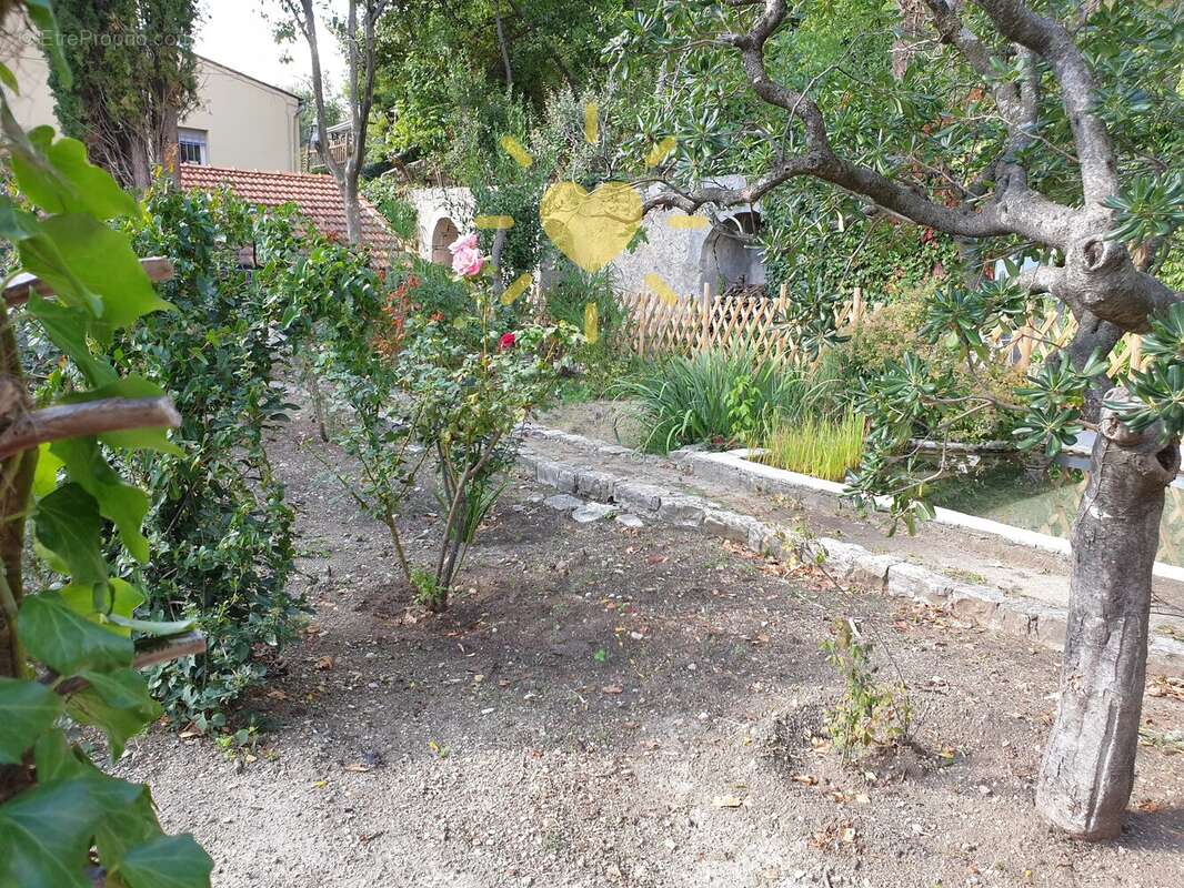Bastide provencale renovee au calme accessible a pied du village - photo 23
