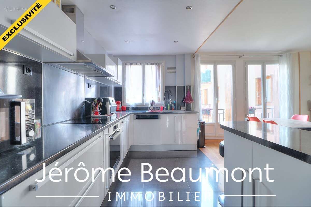 Appartement à EZANVILLE